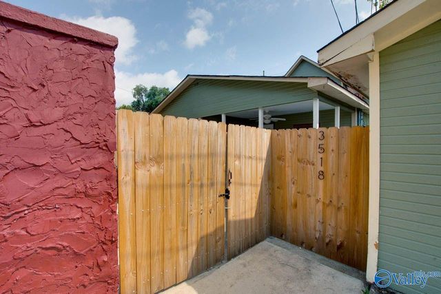 3518 Triana Blvd, Huntsville, AL 35805