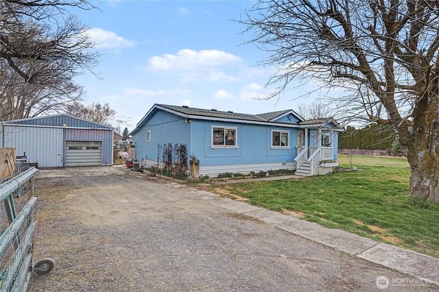 7581 Rainier NE, Moses Lake, WA 98837