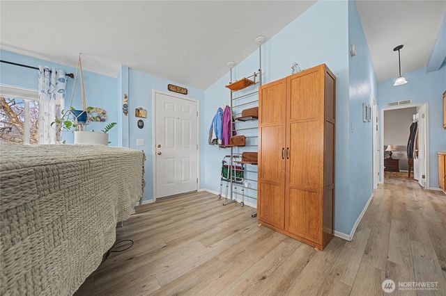 7581 Rainier NE, Moses Lake, WA 98837