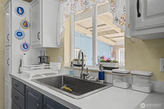 7581 Rainier NE, Moses Lake, WA 98837