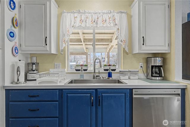 7581 Rainier NE, Moses Lake, WA 98837