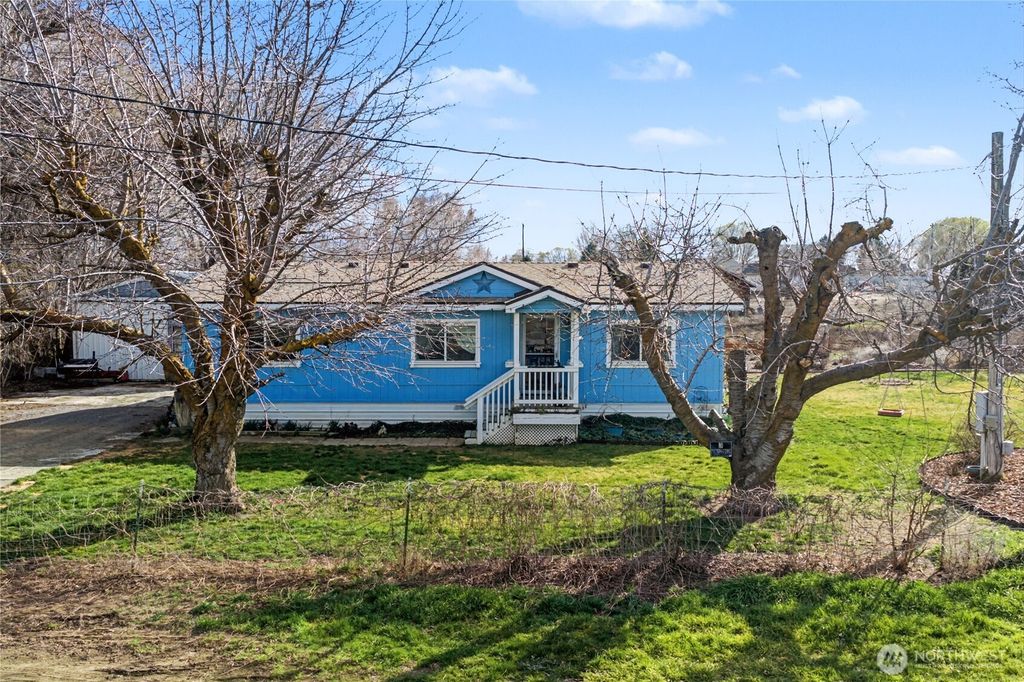 7581 Rainier NE, Moses Lake, WA 98837