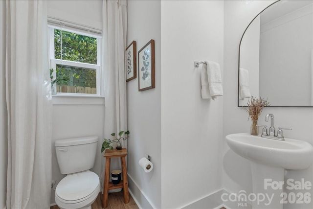 2904 Clemson Avenue, Charlotte, NC 28205