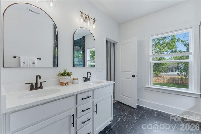 2904 Clemson Avenue, Charlotte, NC 28205