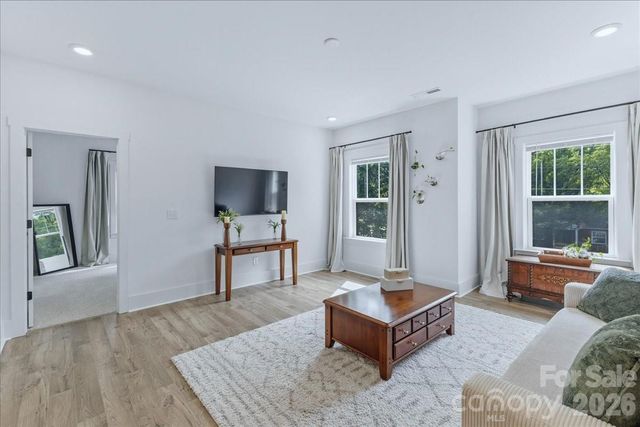 2904 Clemson Avenue, Charlotte, NC 28205