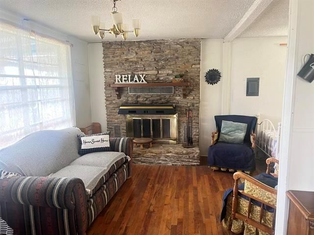711 Council ST, Burnet, TX 78611