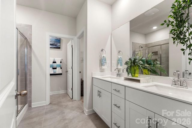 9842 Festival Way, Charlotte, NC 28215