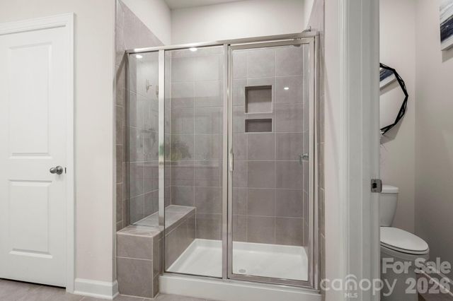 9842 Festival Way, Charlotte, NC 28215