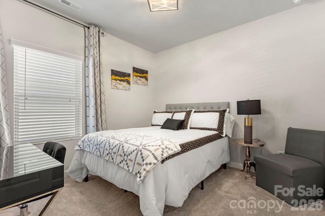 9842 Festival Way, Charlotte, NC 28215