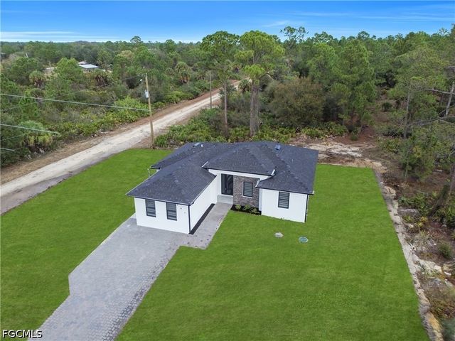 301 E 17th ST, Lehigh Acres, FL 33972