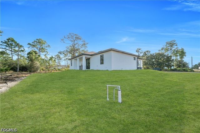 301 E 17th ST, Lehigh Acres, FL 33972