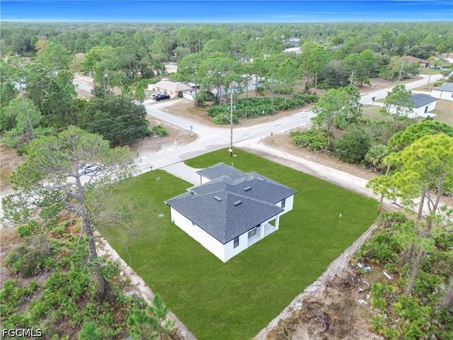 301 E 17th ST, Lehigh Acres, FL 33972