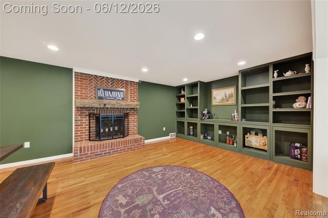5831 Winans Drive, Brighton, MI 48116