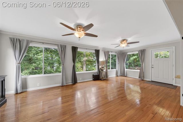 5831 Winans Drive, Brighton, MI 48116