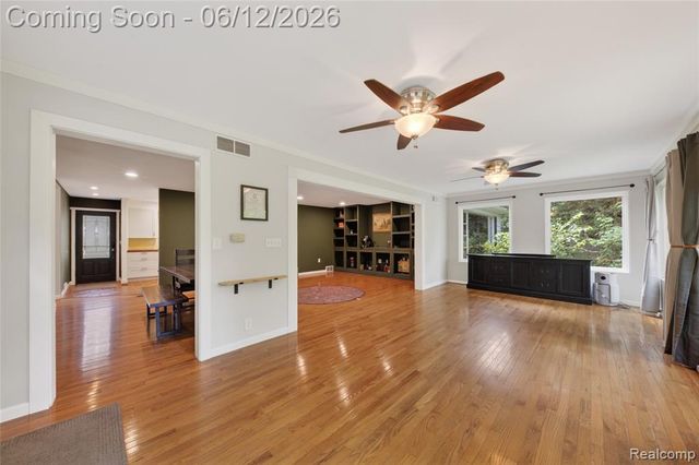 5831 Winans Drive, Brighton, MI 48116