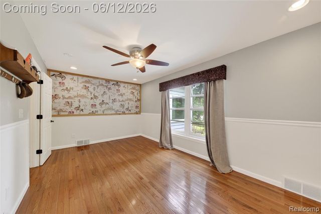 5831 Winans Drive, Brighton, MI 48116