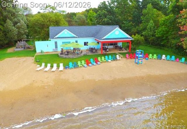 5831 Winans Drive, Brighton, MI 48116