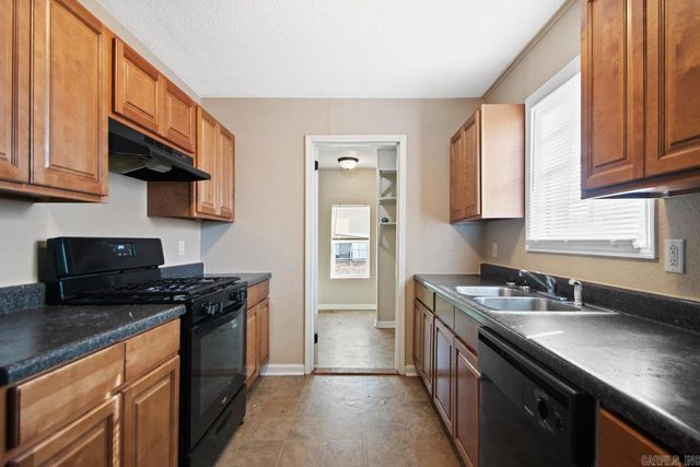 8005 Woodhaven Drive, Little Rock, AR 72209