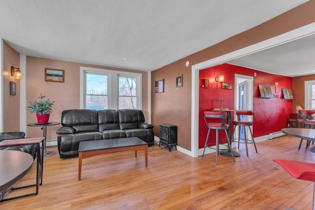 208 Main Street, Cambridge, VT 05444