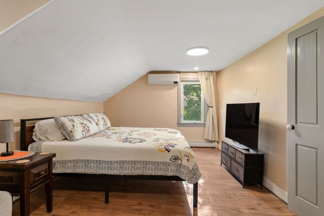 208 Main Street, Cambridge, VT 05444