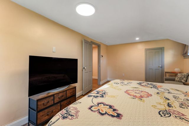 208 Main Street, Cambridge, VT 05444