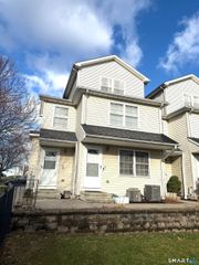 33 Boston Terrace 3, Bridgeport, CT 06610