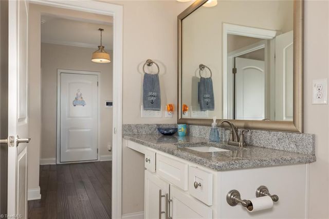 411 Freemont Drive, Thomasville, NC 27360