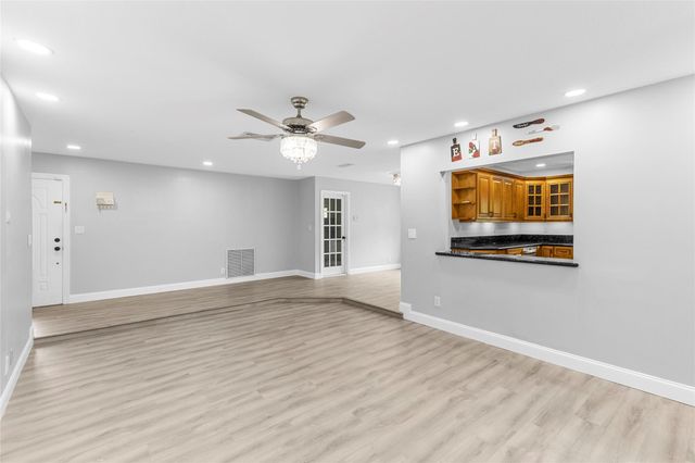 4112 NW 78th Lane, Coral Springs, FL 33065