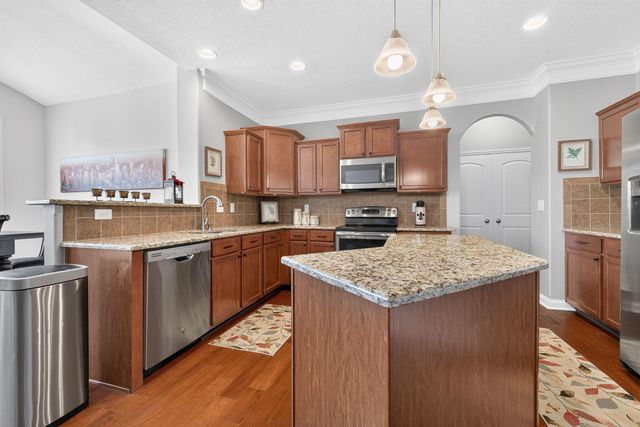 635 Sandhill Court, Delaware, OH 43015