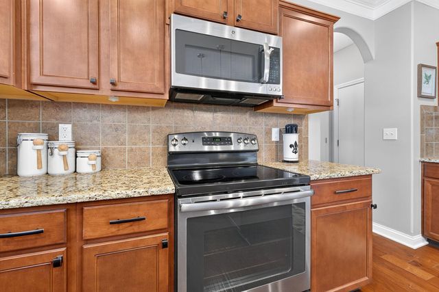 635 Sandhill Court, Delaware, OH 43015