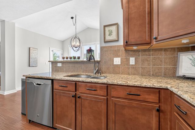 635 Sandhill Court, Delaware, OH 43015