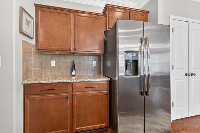 635 Sandhill Court, Delaware, OH 43015