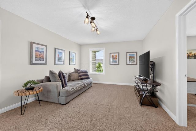 635 Sandhill Court, Delaware, OH 43015