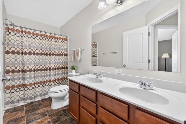 635 Sandhill Court, Delaware, OH 43015