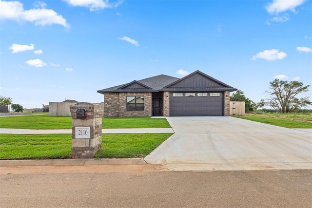 2110 Valley View Road, Weatherford, OK 73096