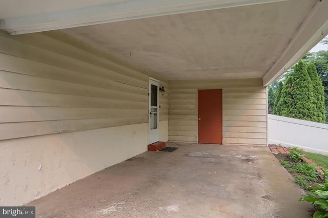 1132 CORNELL DR, Hummelstown, PA 17036