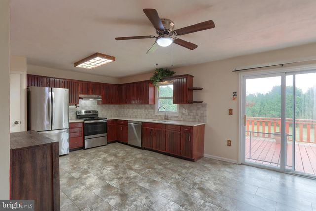 1132 CORNELL DR, Hummelstown, PA 17036
