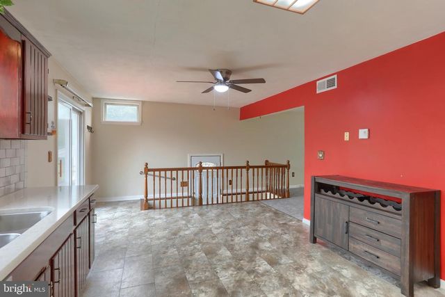1132 CORNELL DR, Hummelstown, PA 17036