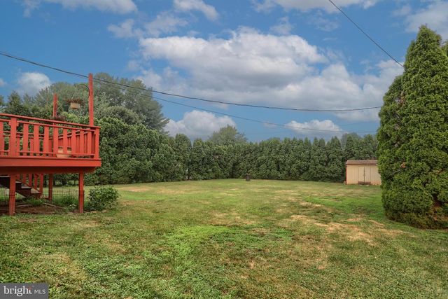 1132 CORNELL DR, Hummelstown, PA 17036