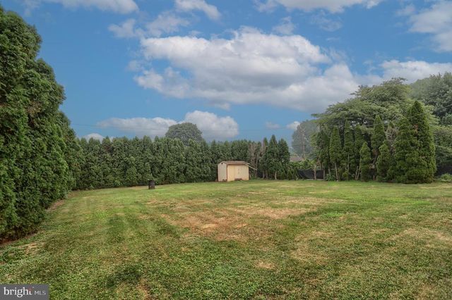 1132 CORNELL DR, Hummelstown, PA 17036
