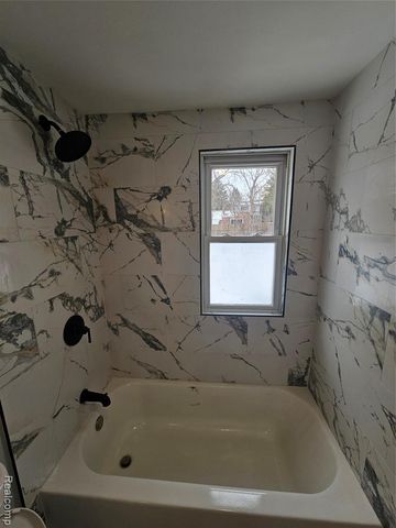 20737 Nummer Street, Warren, MI 48089