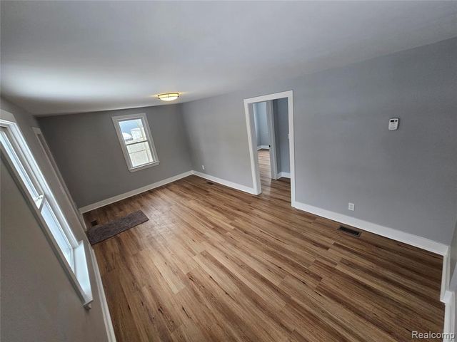 20737 Nummer Street, Warren, MI 48089