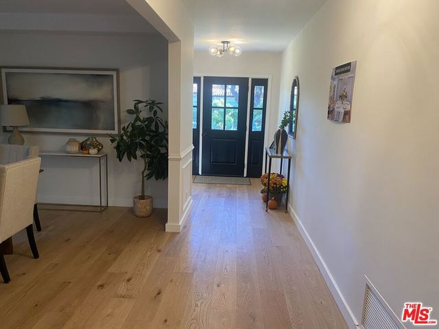 4559 Morella Avenue, Studio City, CA 91607