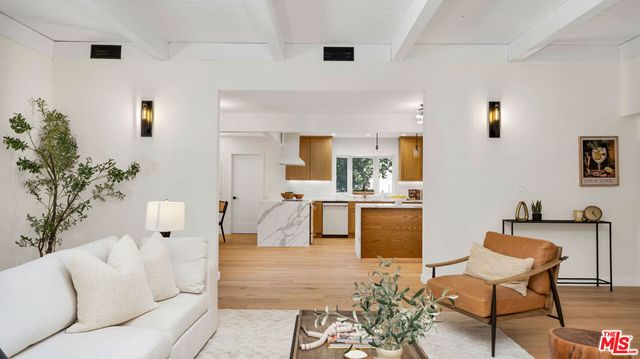 4559 Morella Avenue, Studio City, CA 91607