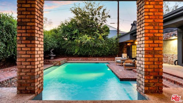 4559 Morella Avenue, Studio City, CA 91607