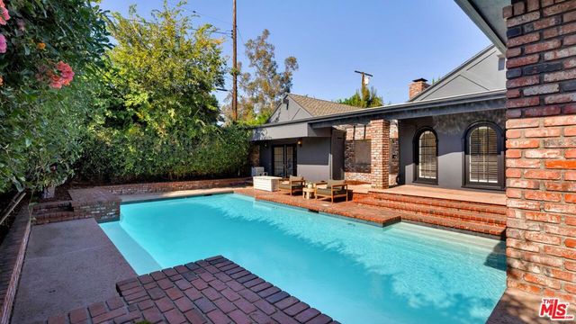 4559 Morella Avenue, Studio City, CA 91607