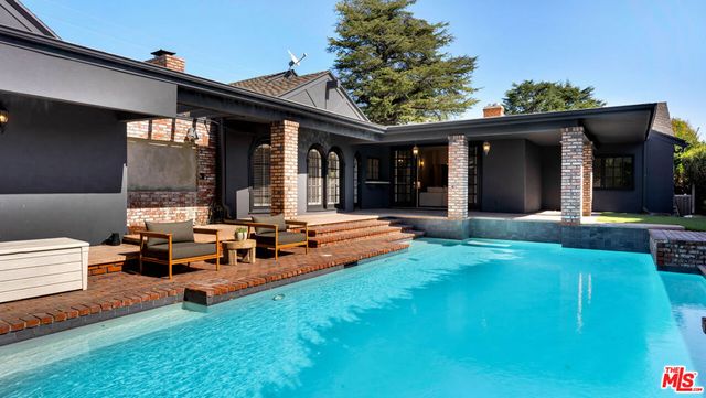 4559 Morella Avenue, Studio City, CA 91607