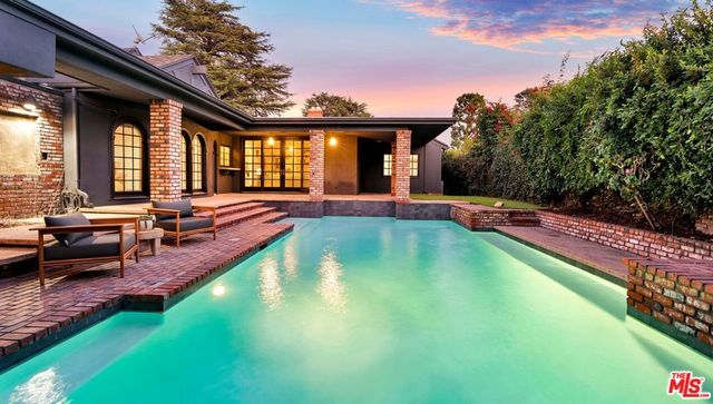 4559 Morella Avenue, Studio City, CA 91607