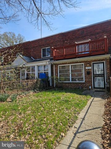 3443 CLAY ST NE, Washington, DC 20019