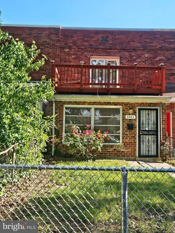 3443 CLAY ST NE, Washington, DC 20019